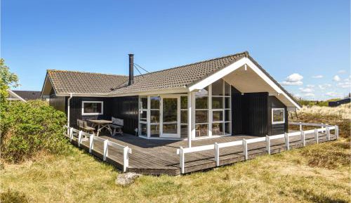 Three-Bedroom Vacation Home 