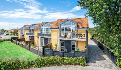 Three-Bedroom Vacation Home 