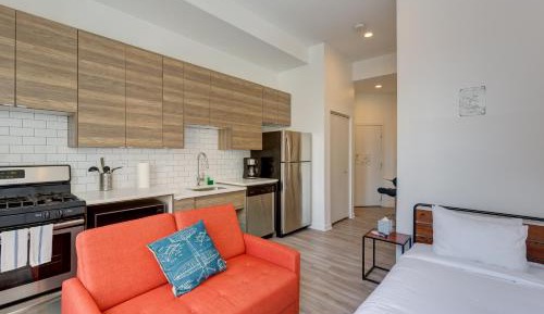 Studio Apartment