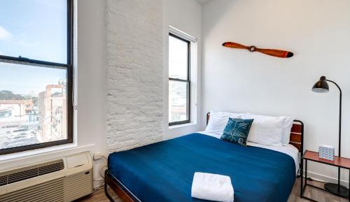 Studio Apartment with Queen Bed