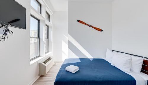 Studio Apartment with Queen Bed