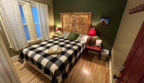 Queen Room
