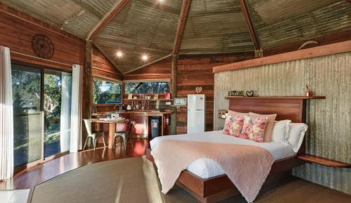 Deluxe Suite with Spa Bath