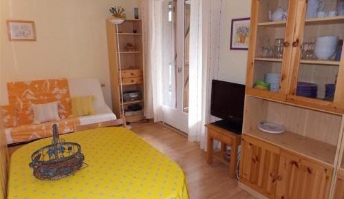 Apartment (4 Adults)