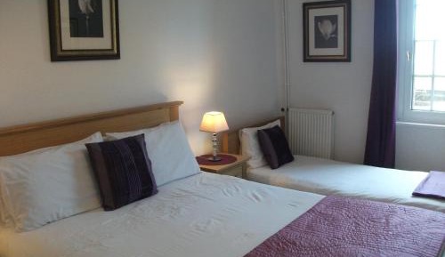 Triple Room with Private Bathroom