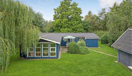 Three-Bedroom Vacation Home 