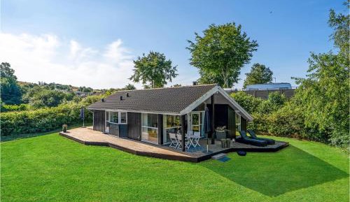 Three-Bedroom Vacation Home 
