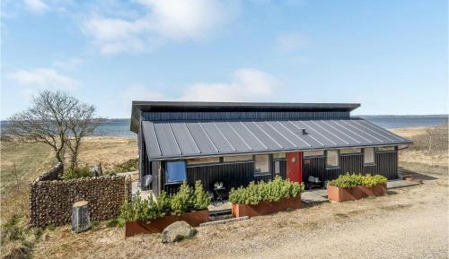Three-Bedroom Vacation Home 