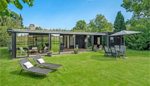 Three-Bedroom Vacation Home 
