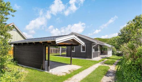 Three-Bedroom Vacation Home 