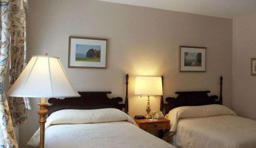 Standard Main Inn Room with Two Double Beds