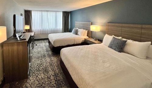 Queen Room with Two Queen Beds - Non Smoking