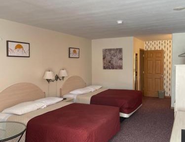 Deluxe Queen Room