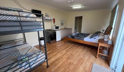 Bungalow with Garden View