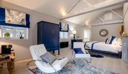 Suite with Garden View