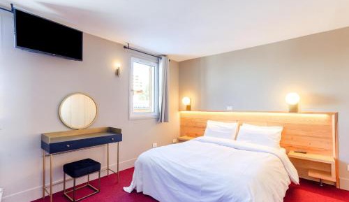 Quadruple Room with Mountain View