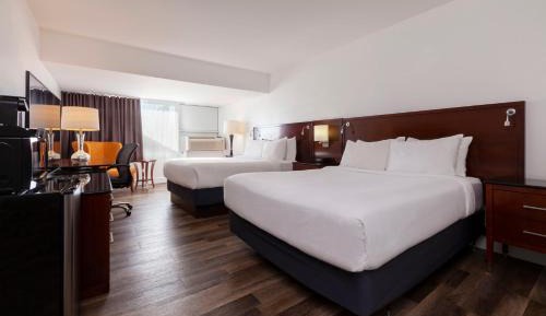 Deluxe Queen Room with Two Queen Beds - Non-Smoking