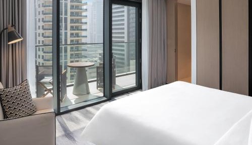 City View Deluxe Room with Private Balcony King 
