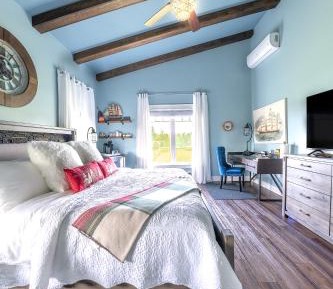 King Room with Spa Bath