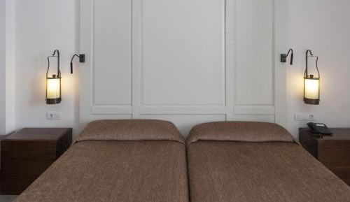 Standard Double Room (3 Adults)