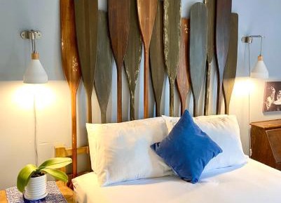 Deluxe Double Room with Side Sea View