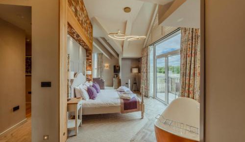 Junior Suite with Balcony