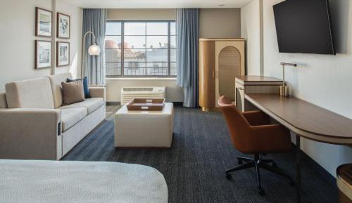 Standard King Room with Sofa Bed