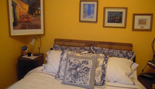 Queen Room