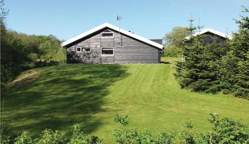 Three-Bedroom Vacation Home 