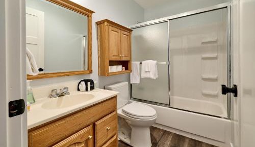 King Suite - No Pets