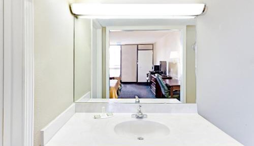 Two Queen Beds Room - Non Smoking