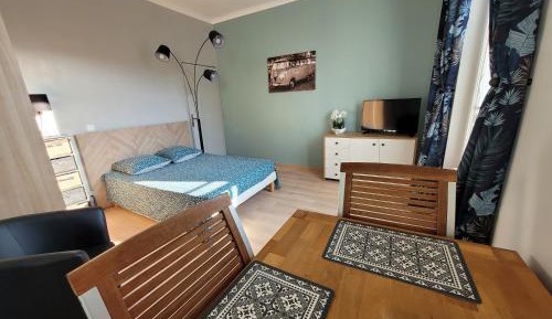 Studio Apartment