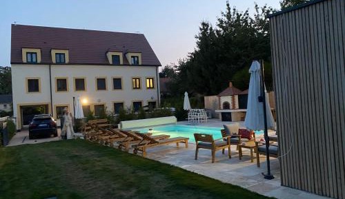 Deluxe Villa