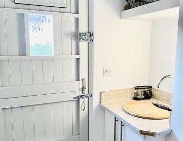 One-Bedroom Apartment with Garden View