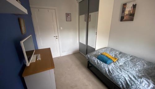 Single Room with Shared Bathroom