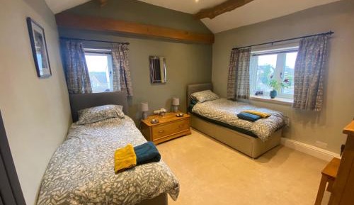 Twin Room with Shared Bathroom