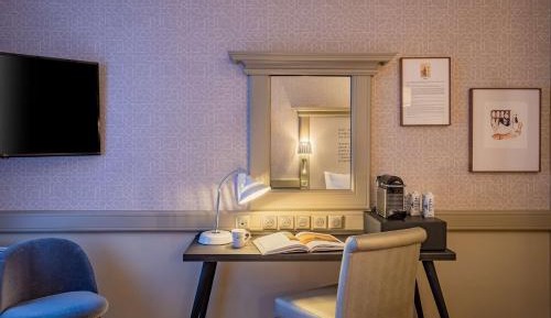 Executive King Room - Non-Smoking