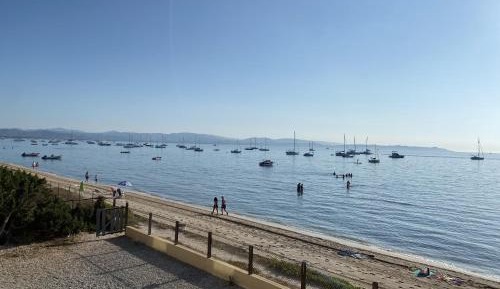 Apartment with Shower