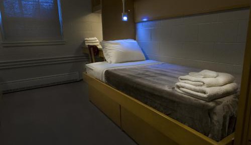 Twin Room with Shared Bathroom