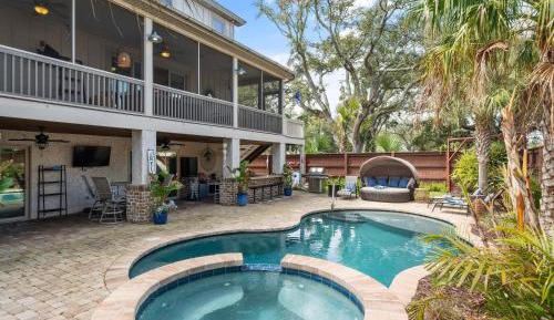 Five-Bedroom Holiday Home