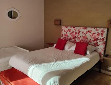 Triple Room with Mountain View