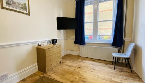 Superior Twin Room with City View