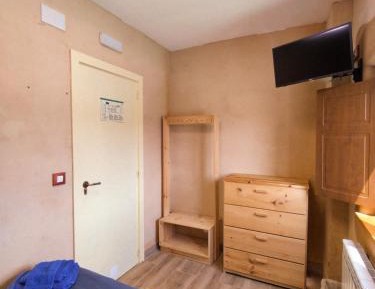 Standard Double Room with Shared Bathroom