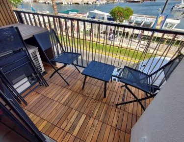 Studio with Sofa Bed