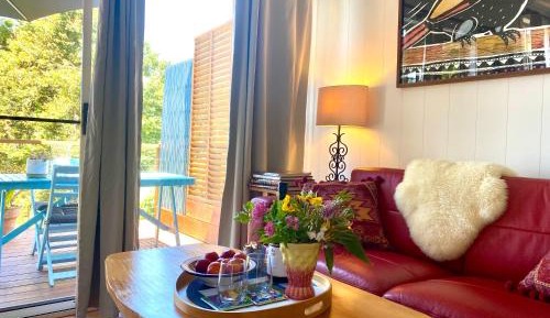 Deluxe Bungalow with Garden View