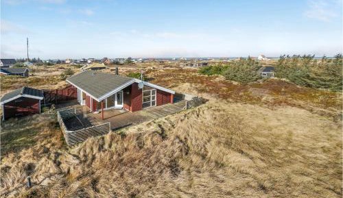 Three-Bedroom Vacation Home 