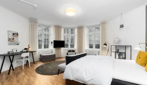 Extra Large Room