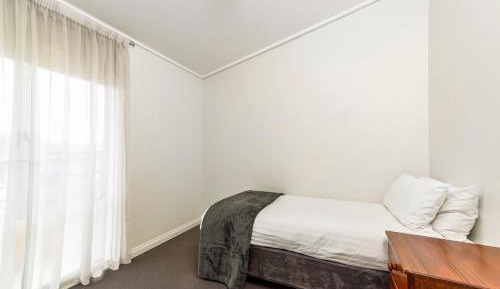 3 Bedroom with Free Wifi and Parking