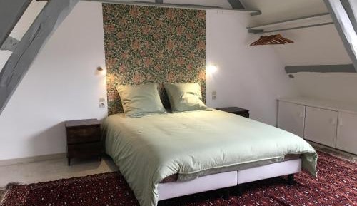 Apartment with Garden View