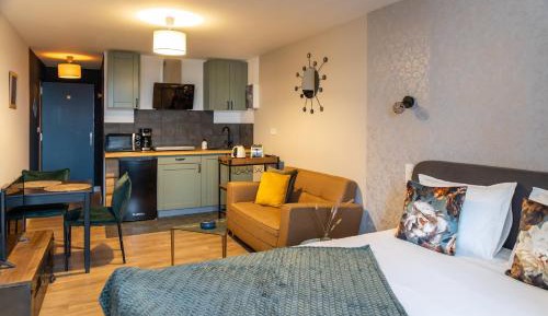 One-Bedroom Apartment